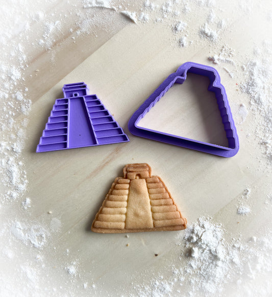 620* Pyramid cookie cutter