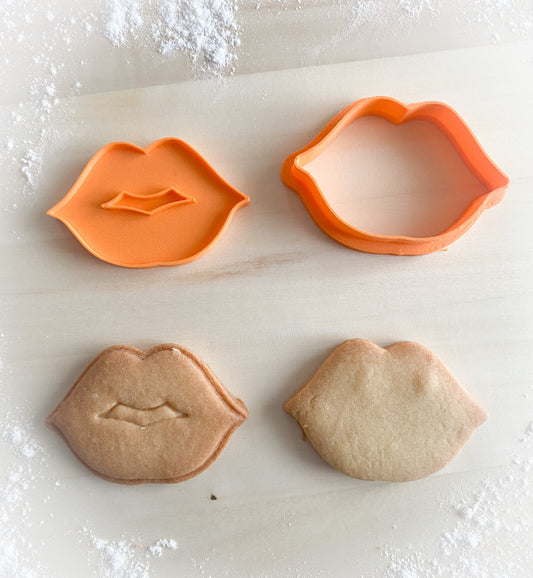 242* Lips Cookie cutter and stamp