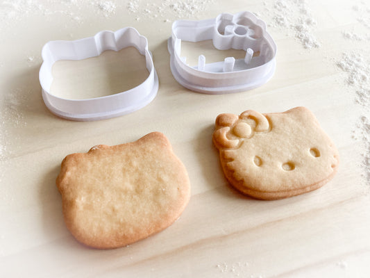 029* Hello Kitty Cookie cutter and stamp