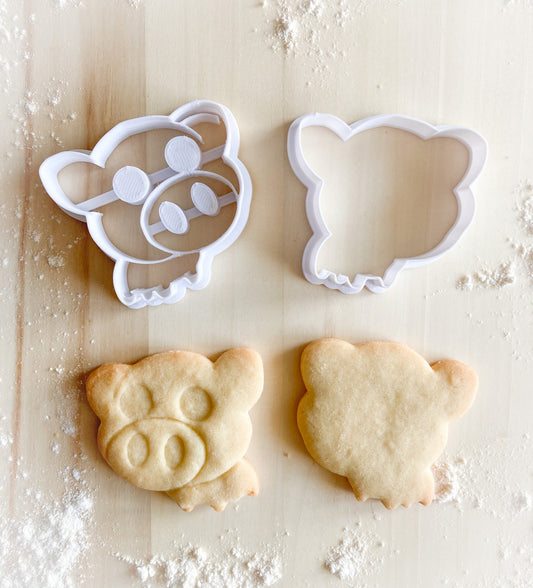 038* Piggy Cookie cutter and stamp