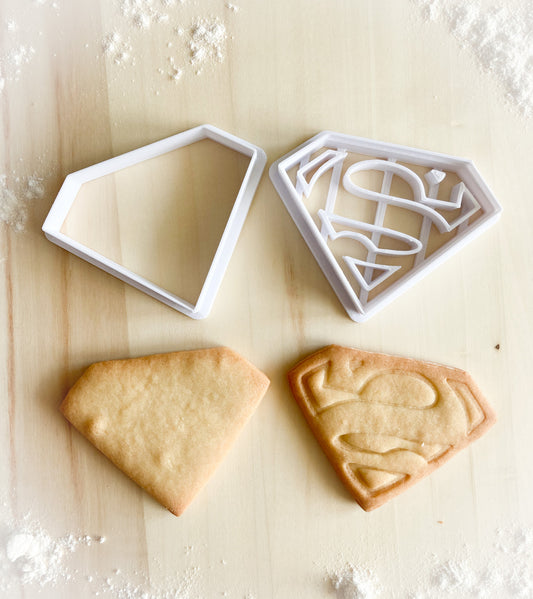 045* Superman logo Cookie cutter and stamp
