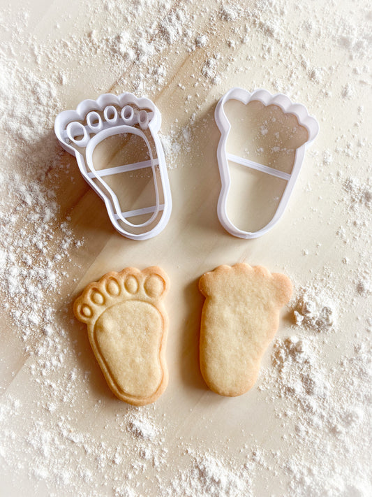 066* Footprint Cookie cutter and stamp