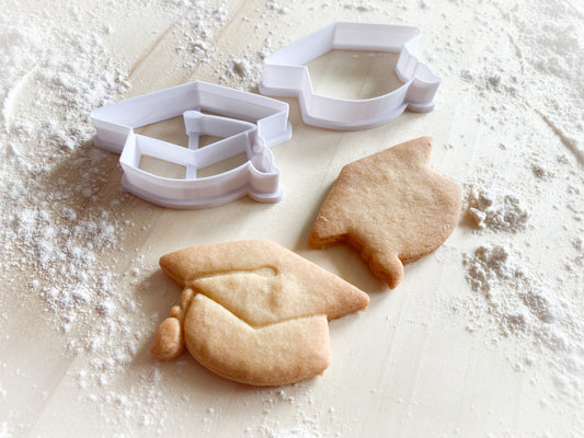 072* Graduation hat Cookie cutter and stamp
