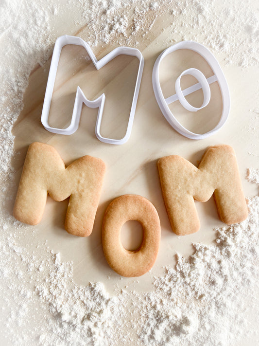 097* Mothers day letters MOM set Cookie cutter