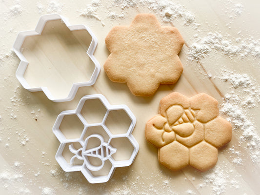 121* Honeycomb with bee Cookie cutter and stamp