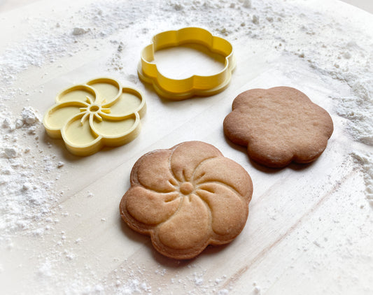348* Flower, floret, bloom Cookie cutter and stamp