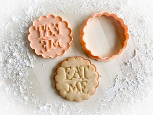 438* Eat me cake adventures in Wonderland Cookie cutter and stamp