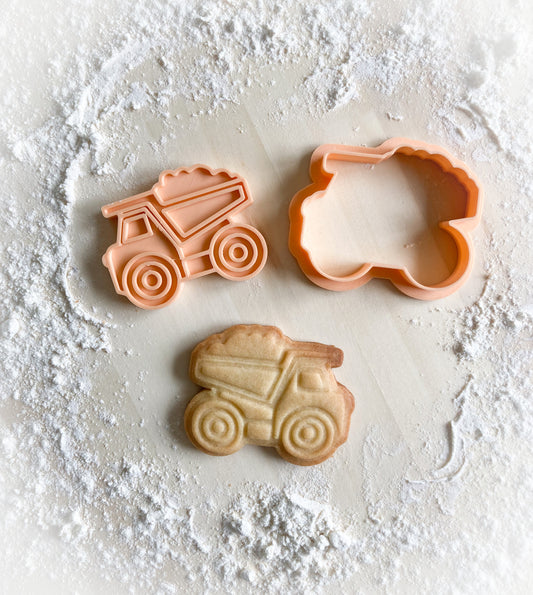 454* Dump Truck Cookie cutter and stamp