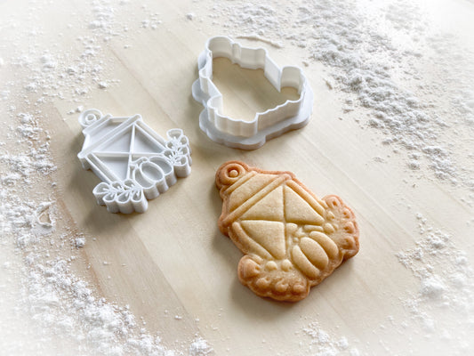 525* Lantern Cookie cutter and stamp